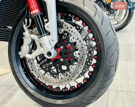 Красный МВ Агуста Брутале, объемом двигателя 0.8 л и пробегом 10 тыс. км за 10500 $, фото 6 на Automoto.ua