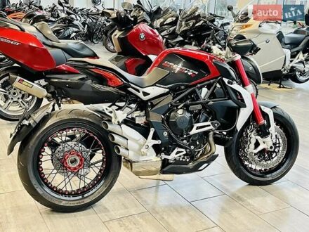 МВ Агуста Брутале 2014 в Киеве на Automoto.ua Красный МВ Агуста Брутале, объемом двигателя 0.8 л и пробегом 10 тыс. км за 10500 $, фото 1 на Automoto.ua