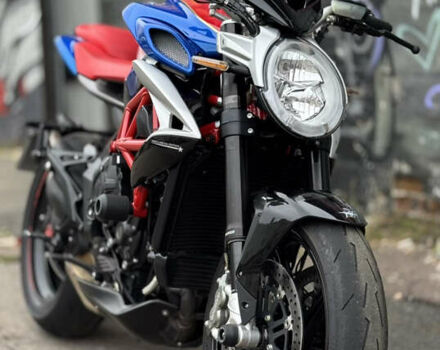 МВ Агуста Брутале, объемом двигателя 0 л и пробегом 15 тыс. км за 13500 $, фото 1 на Automoto.ua