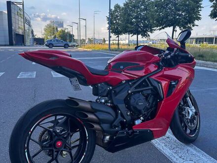 МВ Агуста Ф3 2013 в Киеве на Automoto.ua Красный МВ Агуста Ф3, объемом двигателя 0.68 л и пробегом 5 тыс. км за 12000 $, фото 1 на Automoto.ua