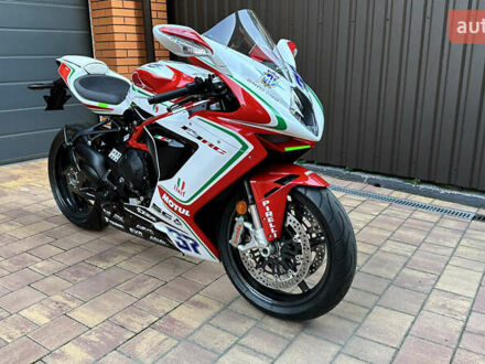 Красный МВ Агуста Ф3, объемом двигателя 0.68 л и пробегом 18 тыс. км за 12500 $, фото 1 на Automoto.ua