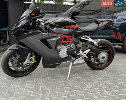 МВ Агуста Ф3, объемом двигателя 0.68 л и пробегом 29 тыс. км за 7500 $, фото 1 на Automoto.ua