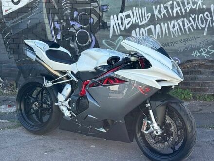 Білий МВ Агуста Ф4, об'ємом двигуна 1 л та пробігом 21 тис. км за 15000 $, фото 1 на Automoto.ua