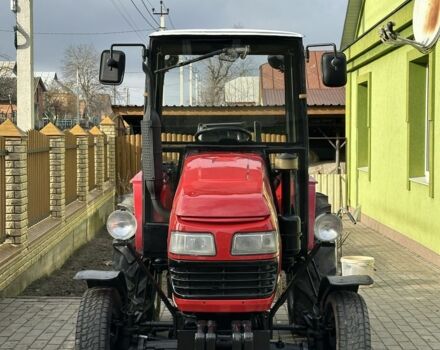 Красный Mahindra Feng Shou 354, объемом двигателя 2.76 л и пробегом 5 тыс. км за 5800 $, фото 1 на Automoto.ua
