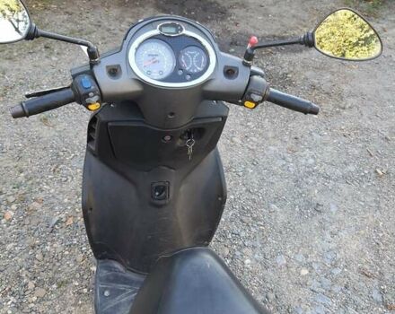 Серый Малагути Центро, объемом двигателя 0.16 л и пробегом 36 тыс. км за 1100 $, фото 4 на Automoto.ua