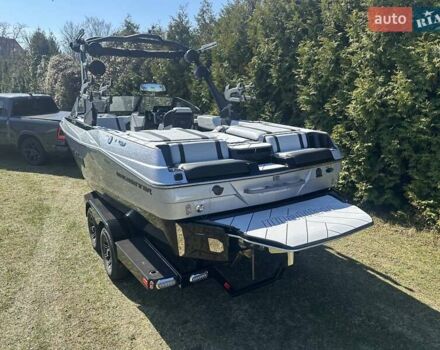 Малибу Wakesetter, объемом двигателя 0 л и пробегом 0 тыс. км за 267990 $, фото 3 на Automoto.ua