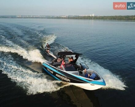 Синий Малибу Wakesetter, объемом двигателя 0 л и пробегом 900 тыс. км за 32000 $, фото 1 на Automoto.ua