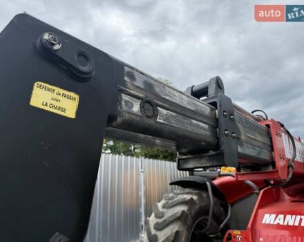 Красный Маниту MT 932, объемом двигателя 0 л и пробегом 3 тыс. км за 45500 $, фото 4 на Automoto.ua