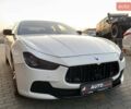 Белый Мазерати Гибли, объемом двигателя 3 л и пробегом 71 тыс. км за 32500 $, фото 3 на Automoto.ua