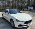 Белый Мазерати Гибли, объемом двигателя 3 л и пробегом 87 тыс. км за 16000 $, фото 1 на Automoto.ua