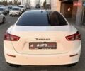 Белый Мазерати Гибли, объемом двигателя 3 л и пробегом 71 тыс. км за 32500 $, фото 8 на Automoto.ua