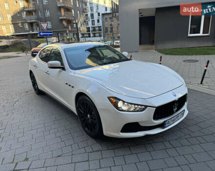 Белый Мазерати Гибли, объемом двигателя 2.98 л и пробегом 111 тыс. км за 22500 $, фото 8 на Automoto.ua