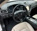 Мазераті Ghibli 2014 у Тячеве на Automoto.ua Білий Мазераті Ghibli, об'ємом двигуна 2.98 л та пробігом 111 тис. км за 25000 $, фото 16 на Automoto.ua
