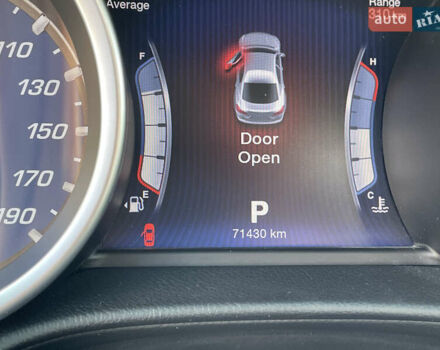 Белый Мазерати Гибли, объемом двигателя 2.98 л и пробегом 94 тыс. км за 15500 $, фото 20 на Automoto.ua