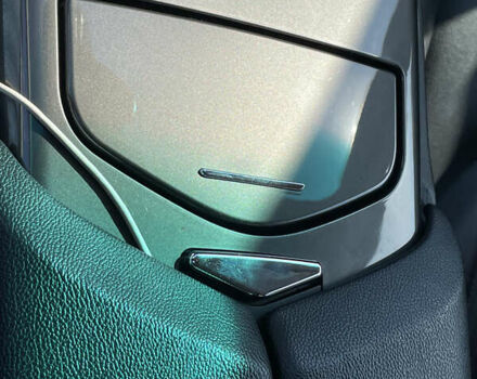 Белый Мазерати Гибли, объемом двигателя 2.98 л и пробегом 94 тыс. км за 15500 $, фото 22 на Automoto.ua