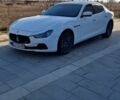 Белый Мазерати Гибли, объемом двигателя 2.99 л и пробегом 120 тыс. км за 27450 $, фото 1 на Automoto.ua