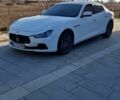 Белый Мазерати Гибли, объемом двигателя 2.99 л и пробегом 120 тыс. км за 27450 $, фото 1 на Automoto.ua