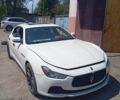 Белый Мазерати Гибли, объемом двигателя 2.98 л и пробегом 140 тыс. км за 13890 $, фото 1 на Automoto.ua