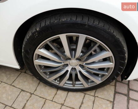 Белый Мазерати Гибли, объемом двигателя 3 л и пробегом 80 тыс. км за 26700 $, фото 3 на Automoto.ua