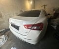Белый Мазерати Гибли, объемом двигателя 3 л и пробегом 57 тыс. км за 9999 $, фото 1 на Automoto.ua