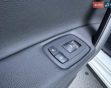 Белый Мазерати Гибли, объемом двигателя 2.98 л и пробегом 38 тыс. км за 39999 $, фото 49 на Automoto.ua