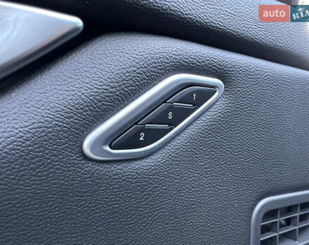 Белый Мазерати Гибли, объемом двигателя 2.98 л и пробегом 38 тыс. км за 39999 $, фото 47 на Automoto.ua