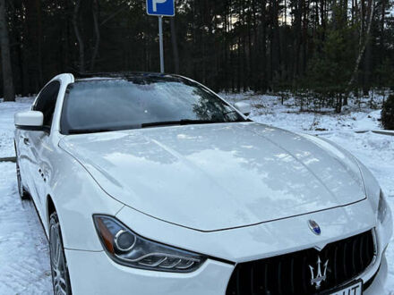 Білий Мазераті Ghibli, об'ємом двигуна 2.98 л та пробігом 86 тис. км за 19000 $, фото 1 на Automoto.ua