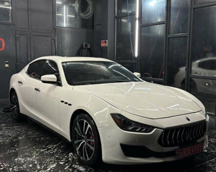 Мазерати Гибли 2018 в Ровно на Automoto.ua Белый Мазерати Гибли, объемом двигателя 2.98 л и пробегом 121 тыс. км за 21000 $, фото 1 на Automoto.ua