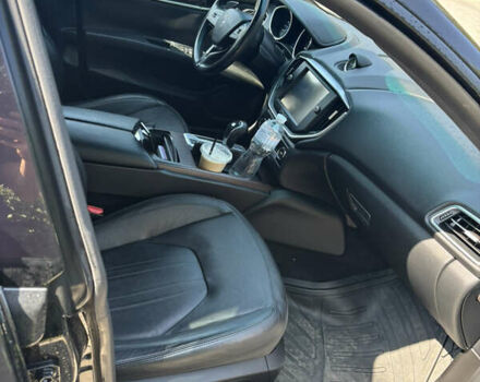 Чорний Мазераті Ghibli, об'ємом двигуна 2.98 л та пробігом 83 тис. км за 24000 $, фото 7 на Automoto.ua