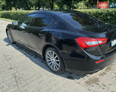 Чорний Мазераті Ghibli, об'ємом двигуна 2.98 л та пробігом 83 тис. км за 24000 $, фото 3 на Automoto.ua