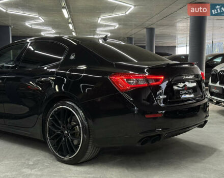 Черный Мазерати Гибли, объемом двигателя 3 л и пробегом 146 тыс. км за 25900 $, фото 12 на Automoto.ua