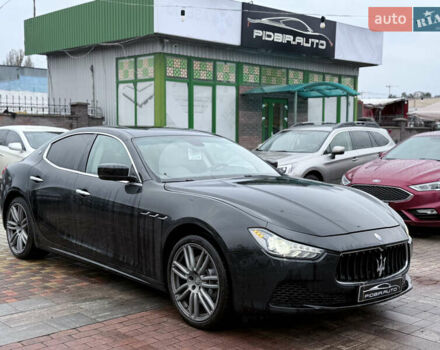 Мазерати Гибли 2014 в Киеве на Automoto.ua Черный Мазерати Гибли, объемом двигателя 3 л и пробегом 125 тыс. км за 15500 $, фото 4 на Automoto.ua