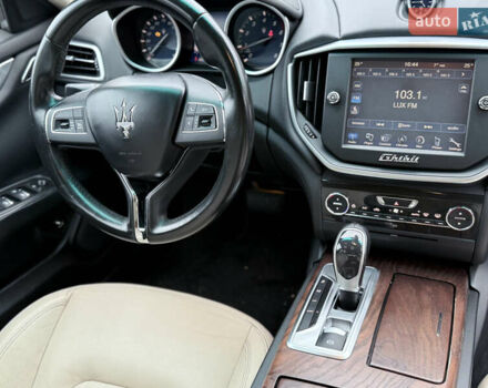 Мазерати Гибли 2014 в Киеве на Automoto.ua Черный Мазерати Гибли, объемом двигателя 3 л и пробегом 125 тыс. км за 15500 $, фото 13 на Automoto.ua