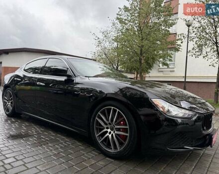 Черный Мазерати Гибли, объемом двигателя 2.98 л и пробегом 91 тыс. км за 24950 $, фото 3 на Automoto.ua