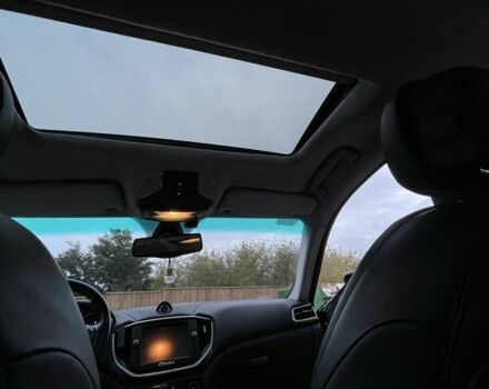 Черный Мазерати Гибли, объемом двигателя 3 л и пробегом 73 тыс. км за 332 $, фото 12 на Automoto.ua