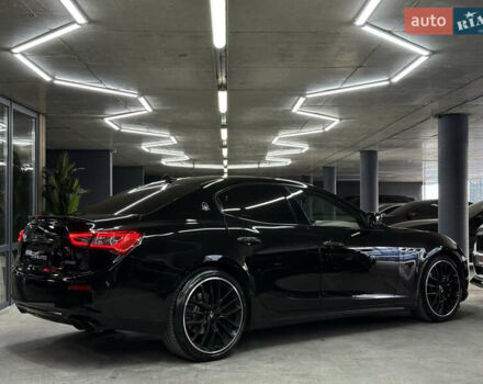 Черный Мазерати Гибли, объемом двигателя 3 л и пробегом 146 тыс. км за 25900 $, фото 15 на Automoto.ua