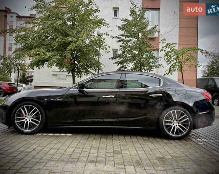 Черный Мазерати Гибли, объемом двигателя 2.98 л и пробегом 91 тыс. км за 24950 $, фото 8 на Automoto.ua