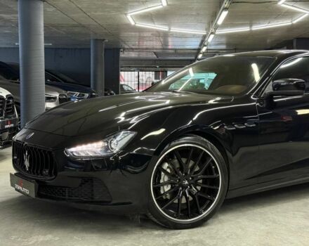 Черный Мазерати Гибли, объемом двигателя 3 л и пробегом 146 тыс. км за 25900 $, фото 4 на Automoto.ua