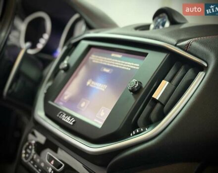 Черный Мазерати Гибли, объемом двигателя 2.98 л и пробегом 91 тыс. км за 24950 $, фото 27 на Automoto.ua