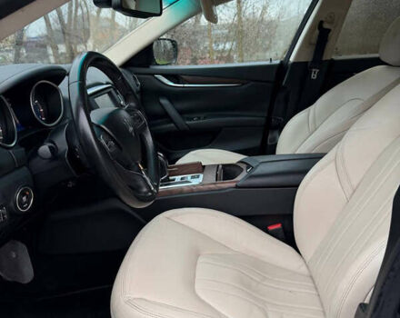 Черный Мазерати Гибли, объемом двигателя 3 л и пробегом 124 тыс. км за 14900 $, фото 8 на Automoto.ua