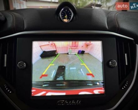 Черный Мазерати Гибли, объемом двигателя 2.98 л и пробегом 91 тыс. км за 24950 $, фото 28 на Automoto.ua