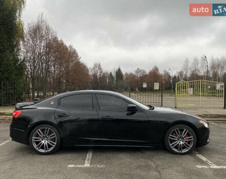 Чорний Мазераті Ghibli, об'ємом двигуна 2.98 л та пробігом 106 тис. км за 19500 $, фото 3 на Automoto.ua