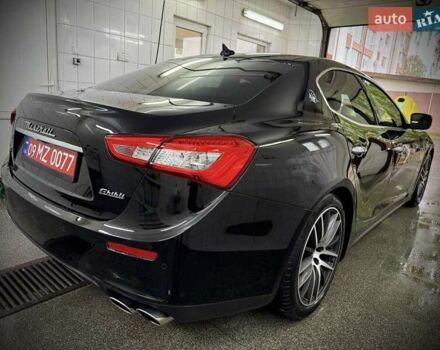 Черный Мазерати Гибли, объемом двигателя 2.98 л и пробегом 91 тыс. км за 24950 $, фото 10 на Automoto.ua