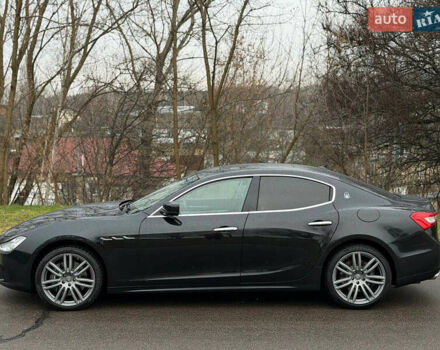 Черный Мазерати Гибли, объемом двигателя 3 л и пробегом 124 тыс. км за 14900 $, фото 2 на Automoto.ua