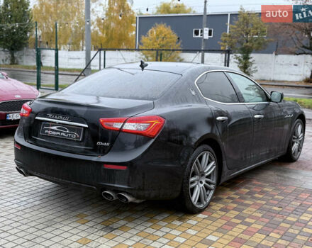 Мазерати Гибли 2014 в Киеве на Automoto.ua Черный Мазерати Гибли, объемом двигателя 3 л и пробегом 125 тыс. км за 15500 $, фото 8 на Automoto.ua