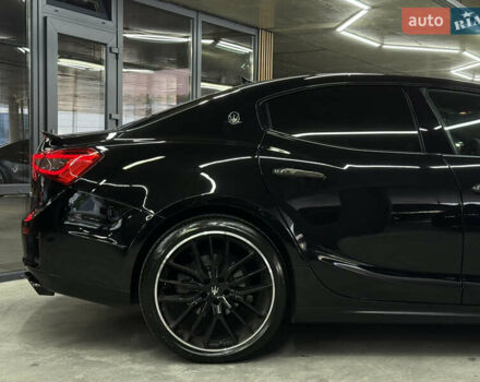 Черный Мазерати Гибли, объемом двигателя 3 л и пробегом 146 тыс. км за 25900 $, фото 18 на Automoto.ua