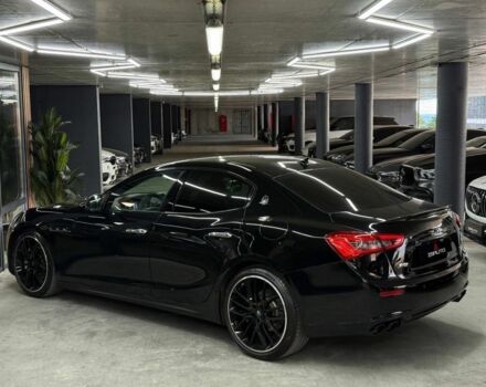 Черный Мазерати Гибли, объемом двигателя 3 л и пробегом 146 тыс. км за 25900 $, фото 1 на Automoto.ua