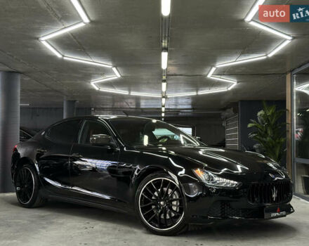 Черный Мазерати Гибли, объемом двигателя 3 л и пробегом 146 тыс. км за 25900 $, фото 1 на Automoto.ua