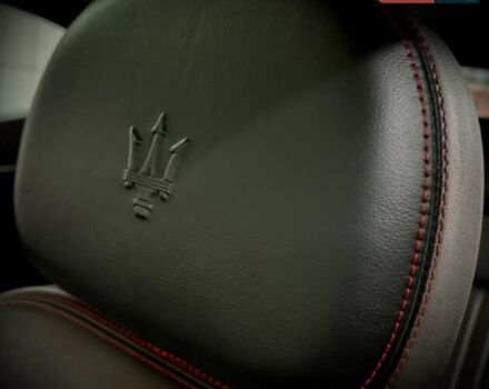 Черный Мазерати Гибли, объемом двигателя 2.98 л и пробегом 91 тыс. км за 24950 $, фото 20 на Automoto.ua