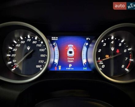 Черный Мазерати Гибли, объемом двигателя 2.98 л и пробегом 91 тыс. км за 24950 $, фото 18 на Automoto.ua